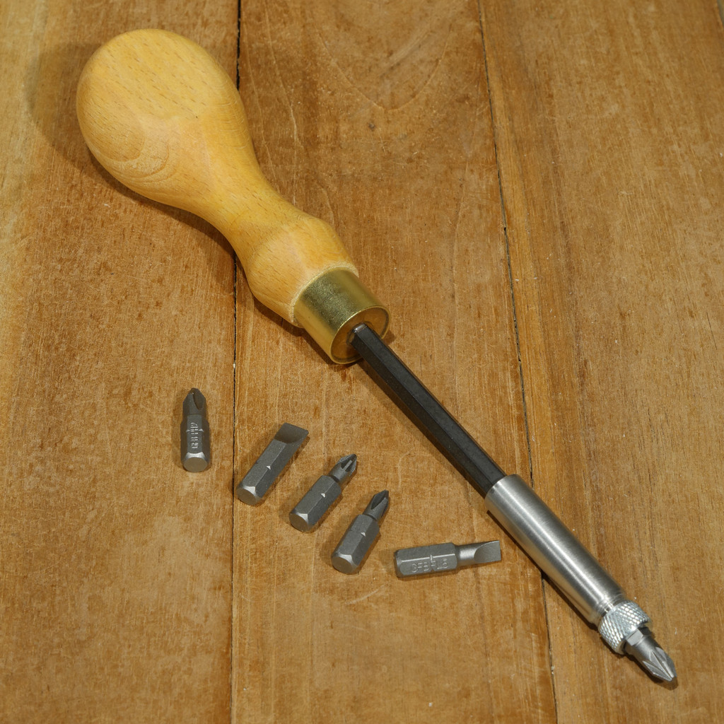 Bithalter-Set mit Holzgriff