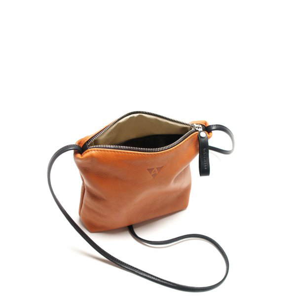 Schultertasche Sevilla,  Softnappa