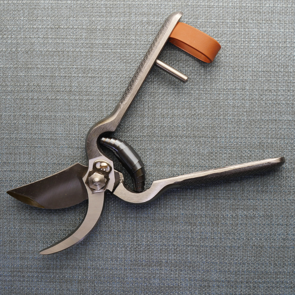 Gartenschere geschmiedet 21cm