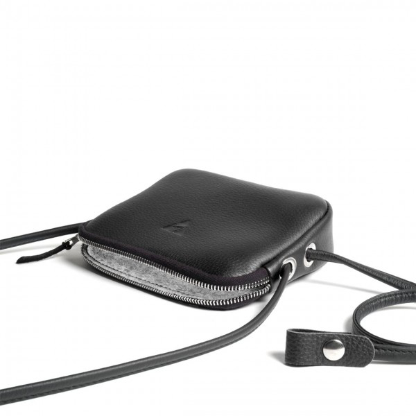 Schultertasche Barcelona M, Softnappa